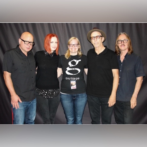 Meet your Posher, Hillary - Picture 5 of 5